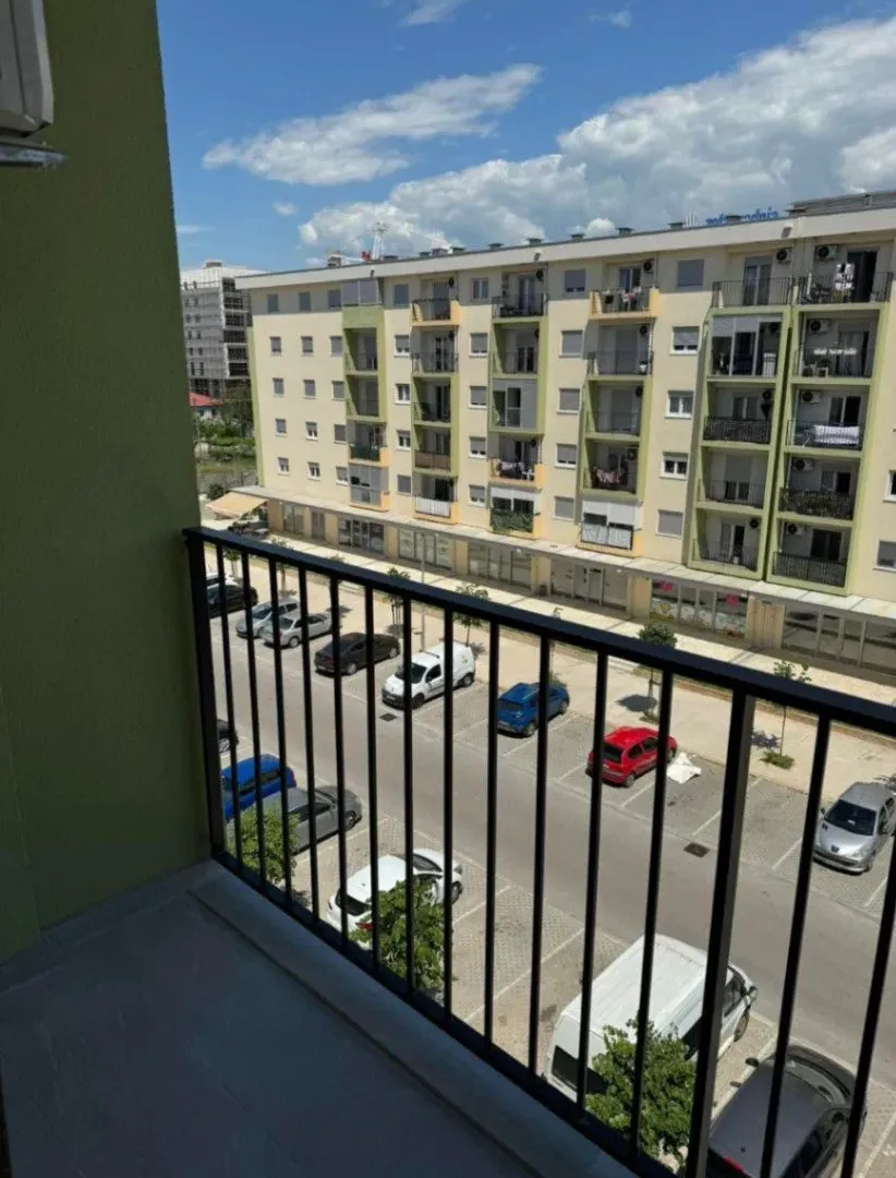 Rent, one bedroom apartment, 40m², Pobrežje, Podgorica
