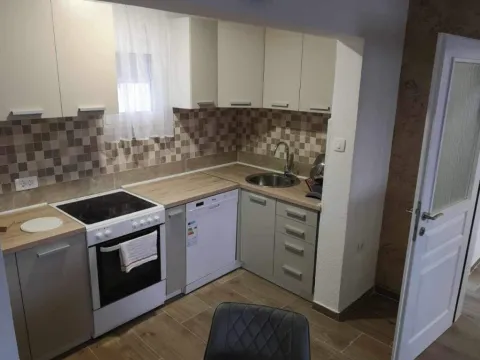 Izdavanje, kuća, 72m², Ilino, Bar - image 4