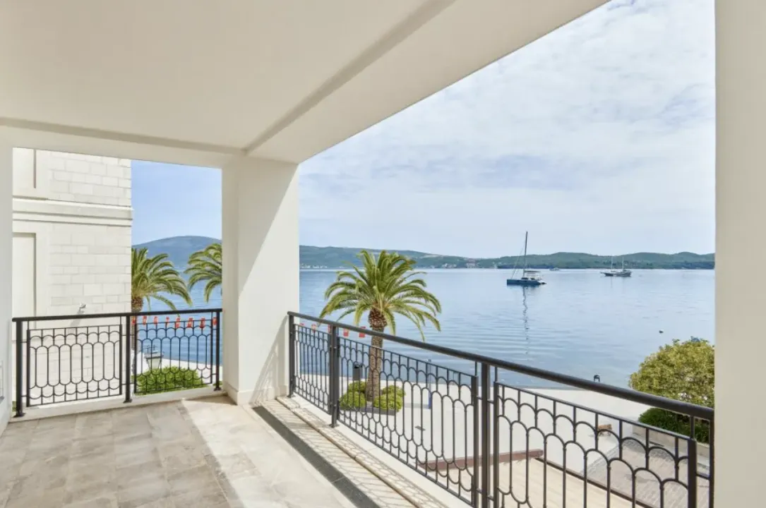 Sale, two bedroom apartment, 90m², Porto Montenegro, Tivat