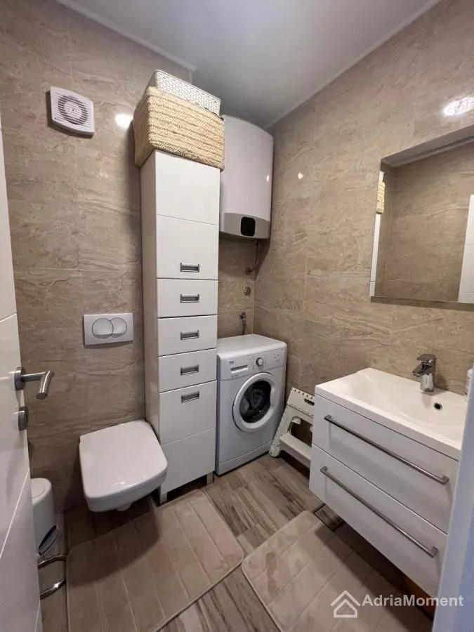 Sale, two bedroom apartment, 87m², Dobre Vode, Bar