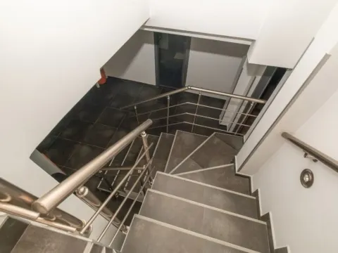 Prodaja, poslovni prostor, 327m², Blok 5, Podgorica - image 7