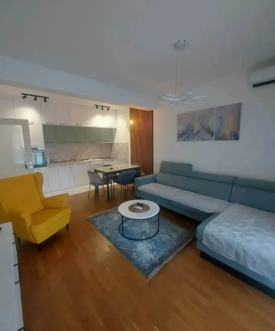 Izdavanje, dvosoban stan, 68m², Zabjelo, Podgorica