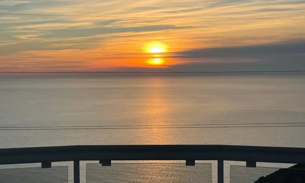 Prodaja, četvorosoban stan, 240m², Dobre Vode, Bar