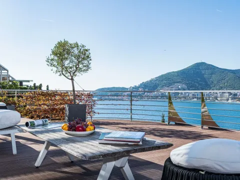 Sale, three bedroom apartment, 255m², Budva, Crna Gora - image 15