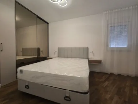 Izdavanje, jednosoban stan, 35m², Stari Aerodrom, Podgorica - image 4