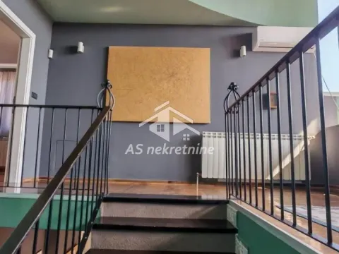 Rent, house, 270m², Jajinci, Voždovac Sve Podlokacije - image 20