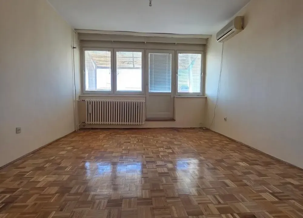 Izdavanje, trosoban stan, 91m², Novi Beograd Sve Podlokacije, Beograd