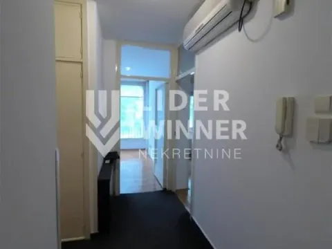 Prodaja, trosoban stan, 70m², Vukov Spomenik, Zvezdara Sve Podlokacije - image 4