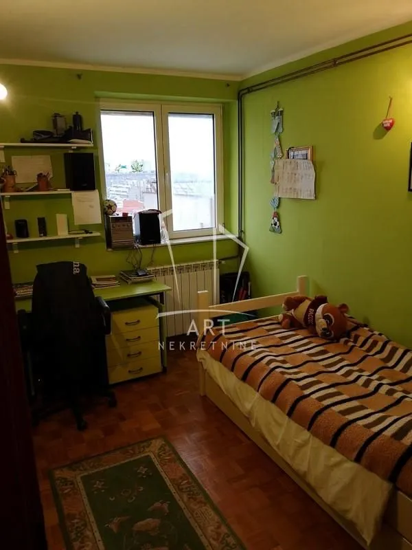 Prodaja, četvorosoban stan, 88m², Novi Beograd Blok 30, Novi Beograd Sve Podlokacije