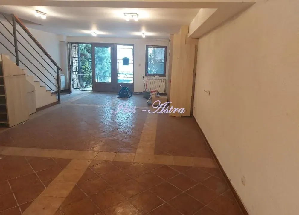 Sale, four bedroom apartment, 202m², Savski Venac, Beograd