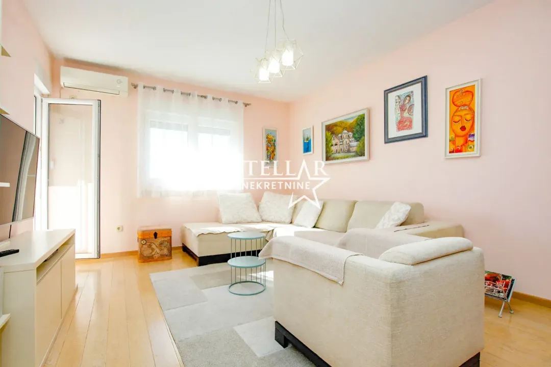 Rent, two bedroom apartment, 70m², City Kvart, Podgorica