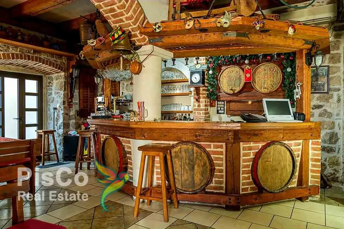 Sale, house, 325m², Kotor, Crna Gora