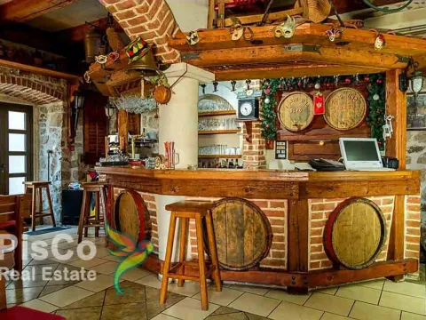 Prodaja, kuća, 325m², Kotor, Crna Gora - image 4