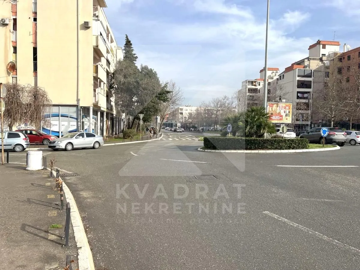 Rent, office space, 117m², Gintaš, Podgorica