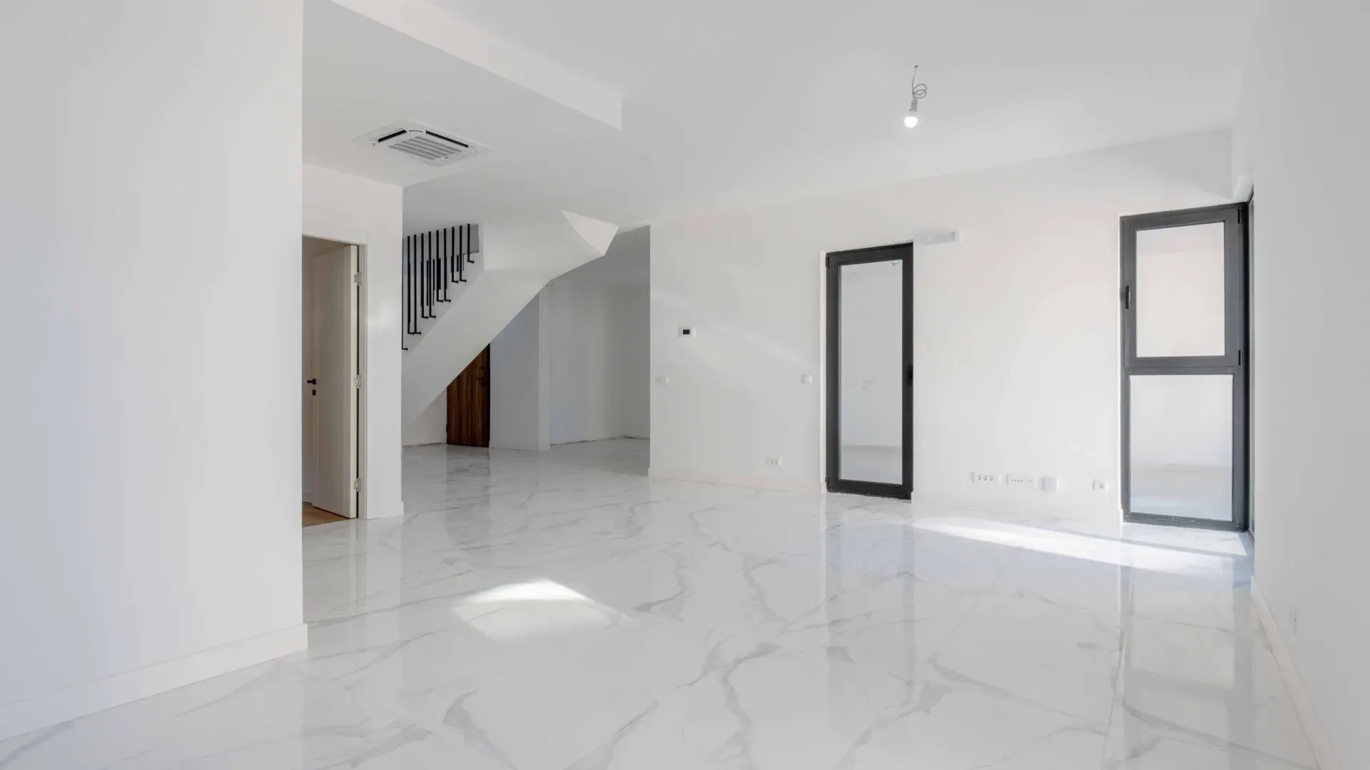 Sale, three bedroom apartment, 204m², Rafailovići, Budva