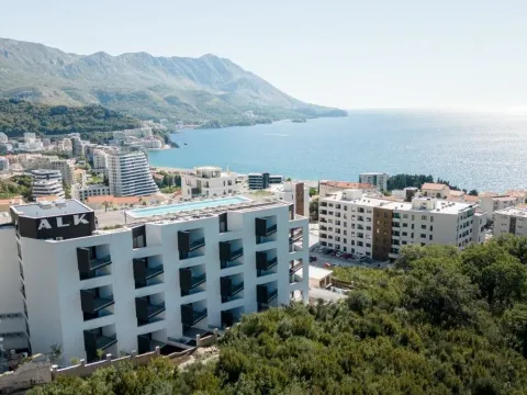 Prodaja, jednosoban stan, 53m², Bečići, Budva - image 1