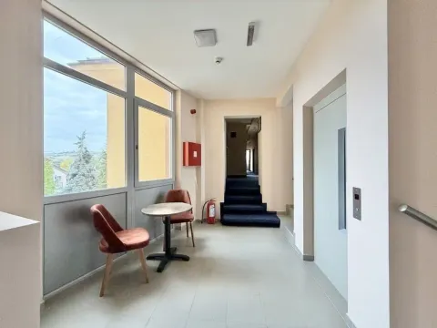 Sale, office space, 993m², Preljina, Čačak - image 13