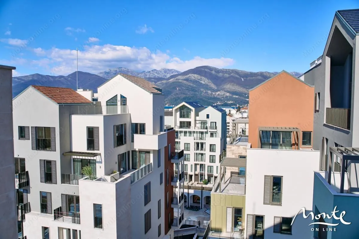 Prodaja, dvosoban stan, 102m², Tivat, Crna Gora