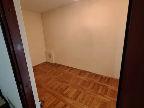 Prodaja, stan, 84m², Pejton, Podgorica - image 2
