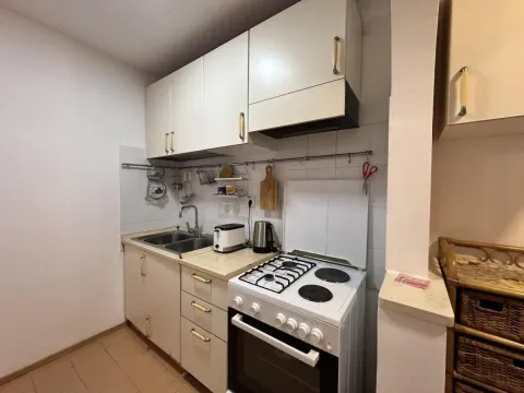 Sale, one bedroom apartment, 52m², Budva, Crna Gora - image 9