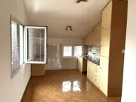 Izdavanje, trosoban stan, 95m², Zagorič, Podgorica - image 11