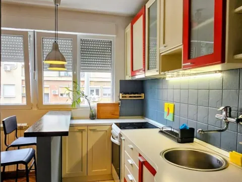 Rent, two bedroom apartment, 38m², Stari Grad, Beograd - image 5