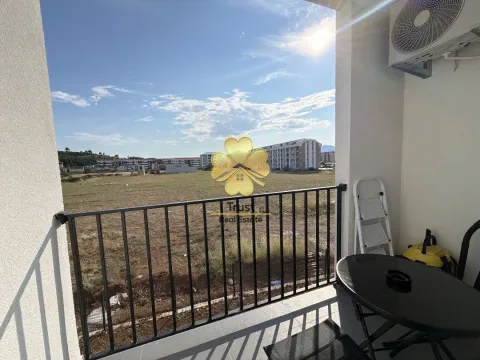 Rent, one bedroom apartment, 45m², Podgorica, Crna Gora - image 8