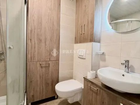 Rent, one bedroom apartment, 44m², City Kej, Podgorica - image 10