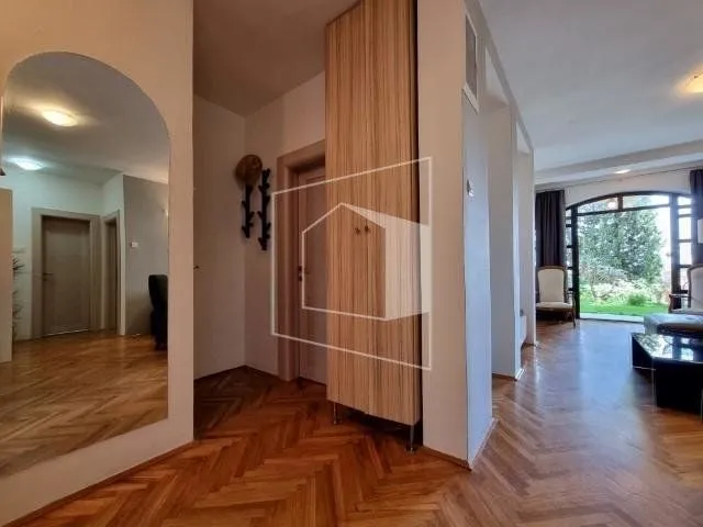Rent, three bedroom apartment, 120m², Gorica C, Podgorica