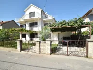 Sale, house, 250m², Zelenika, Podgorica - image 1
