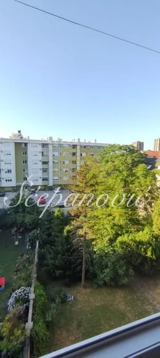 Prodaja, dvosoban stan, 74m², Kej, Novi Sad Sve Podlokacije