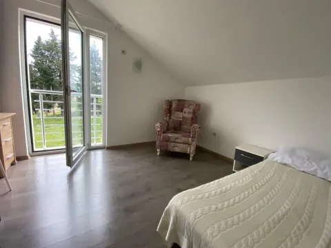 Izdavanje, trosoban stan, 100m², Baošići, Herceg Novi - image 10