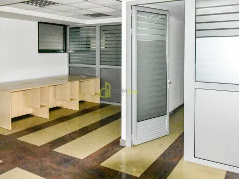 Sale, office space, 303m², Centar, Podgorica - image 7
