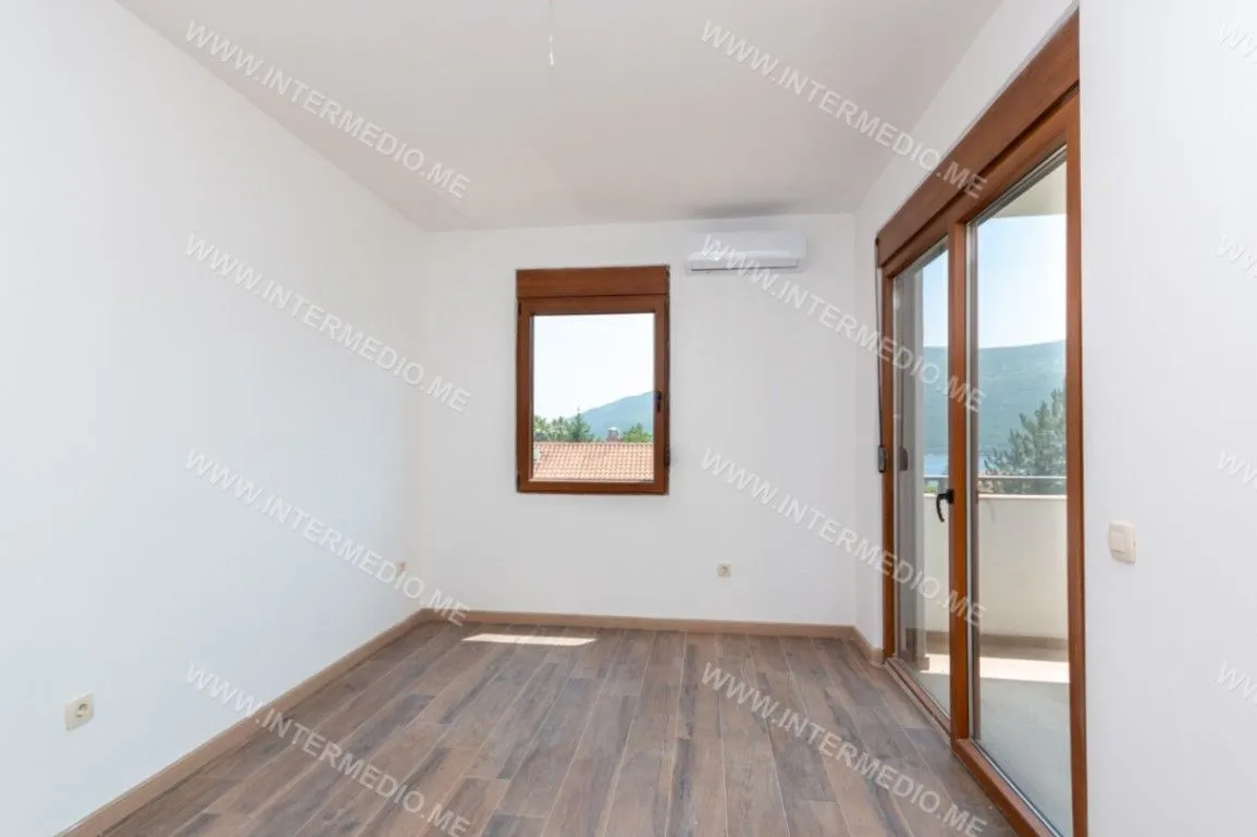 Prodaja, dvosoban stan, 87m², Kumbor, Herceg Novi