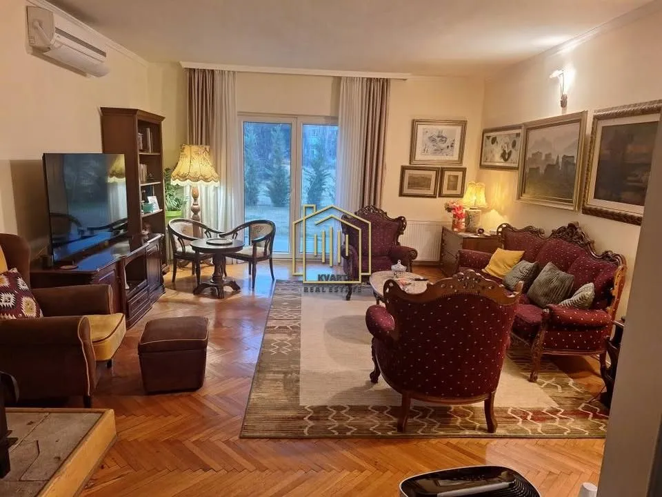 Izdavanje, trosoban stan, 150m², Tološi, Podgorica