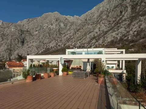 Sale, apartment, 381m², Ljuta, Kotor - image 15