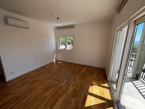 Prodaja, dvosoban stan, 61m², Sutomore, Bar - image 6