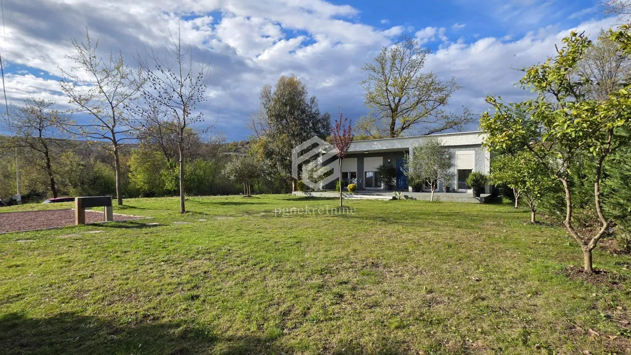 Rent, house, 100m², Velje Brdo, Podgorica