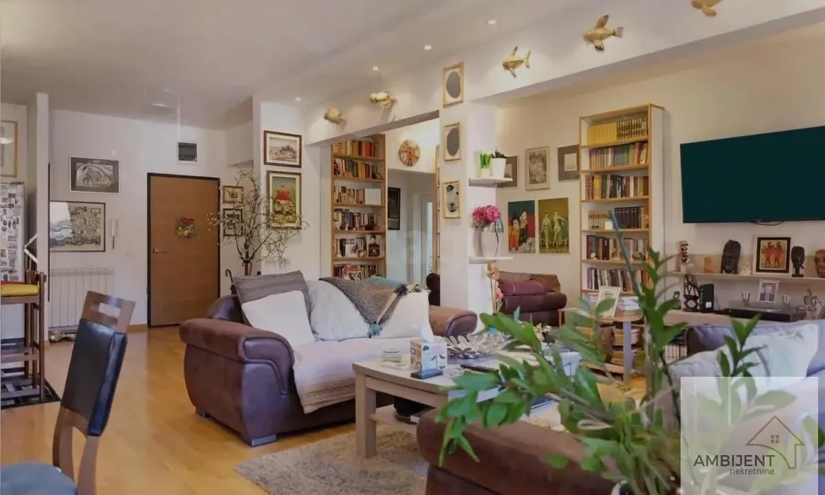 Prodaja, dvosoban stan, 101m², Čubura, Beograd