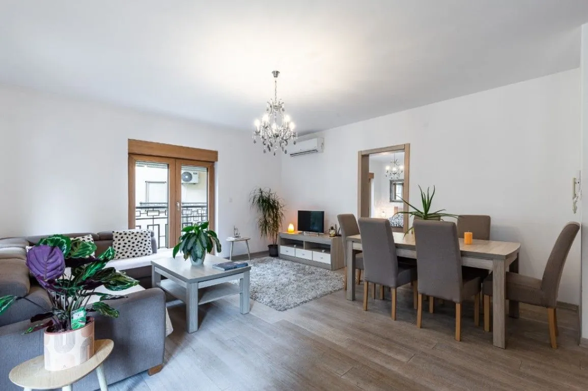 Prodaja, jednosoban stan, 74m², Pržno, Budva