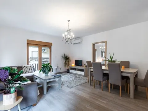 Sale, one bedroom apartment, 74m², Pržno, Budva - image 2