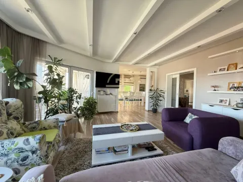 Sale, house, 273m², Petrovaradin, Novi Sad - image 5