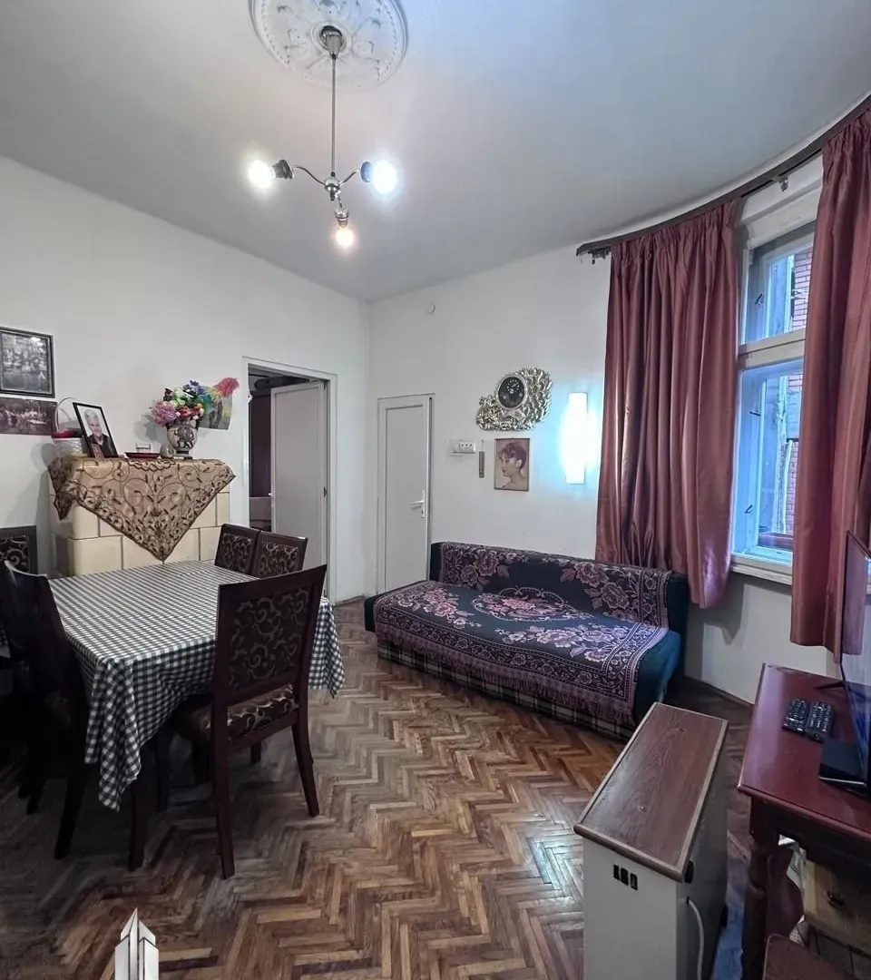 Prodaja, dvosoban stan, 46m², Kalenić Pijaca, Vračar Sve Podlokacije