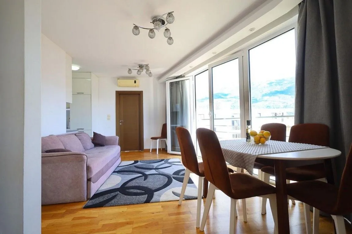 Prodaja, dvosoban stan, 49m², Centar, Budva