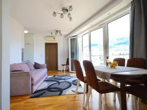 Prodaja, dvosoban stan, 49m², Centar, Budva - image 1