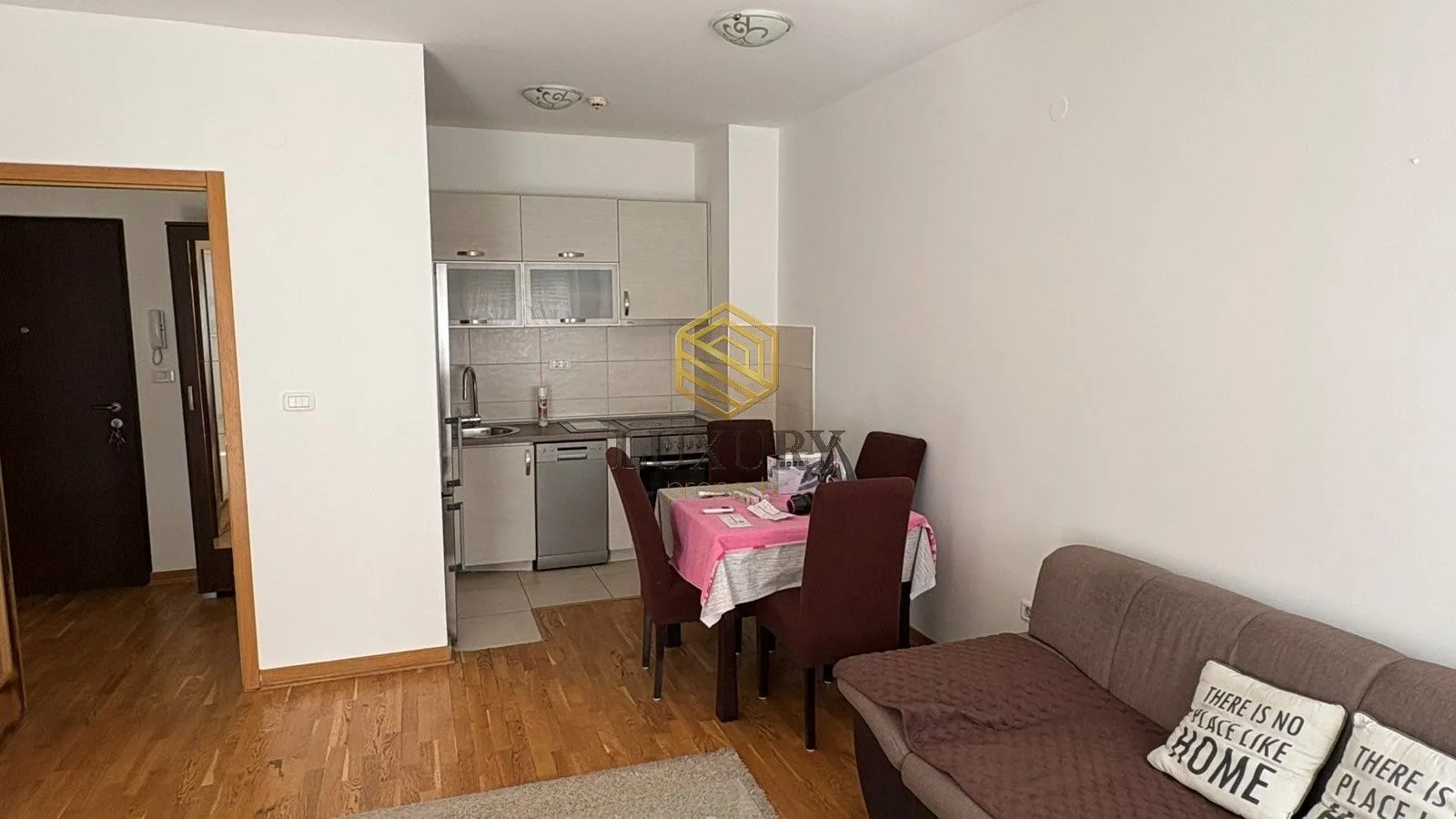 Rent, one bedroom apartment, 44m², City Kvart, Podgorica