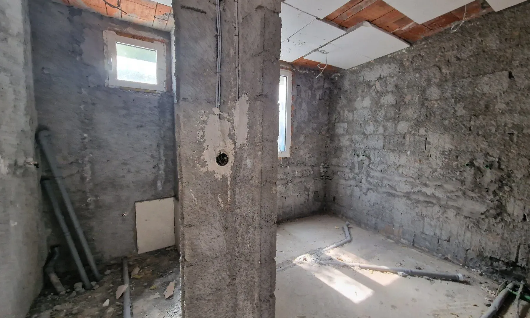 Rent, office space, 398m², Kotor, Crna Gora