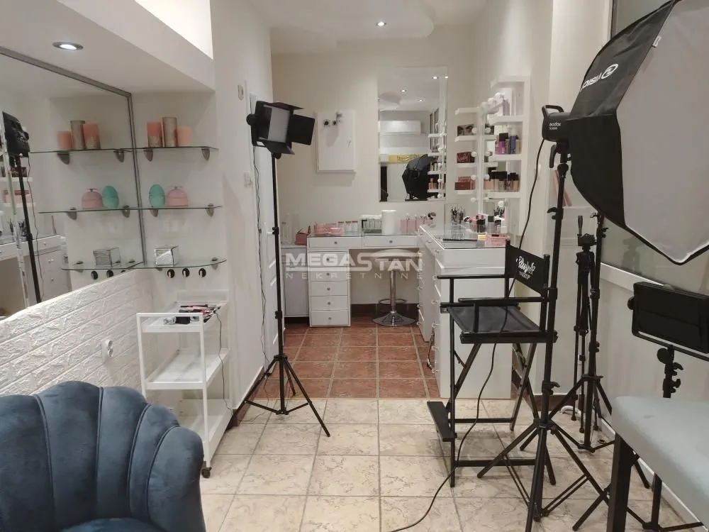 Sale, office space, 15m², Crveni Krst, Beograd