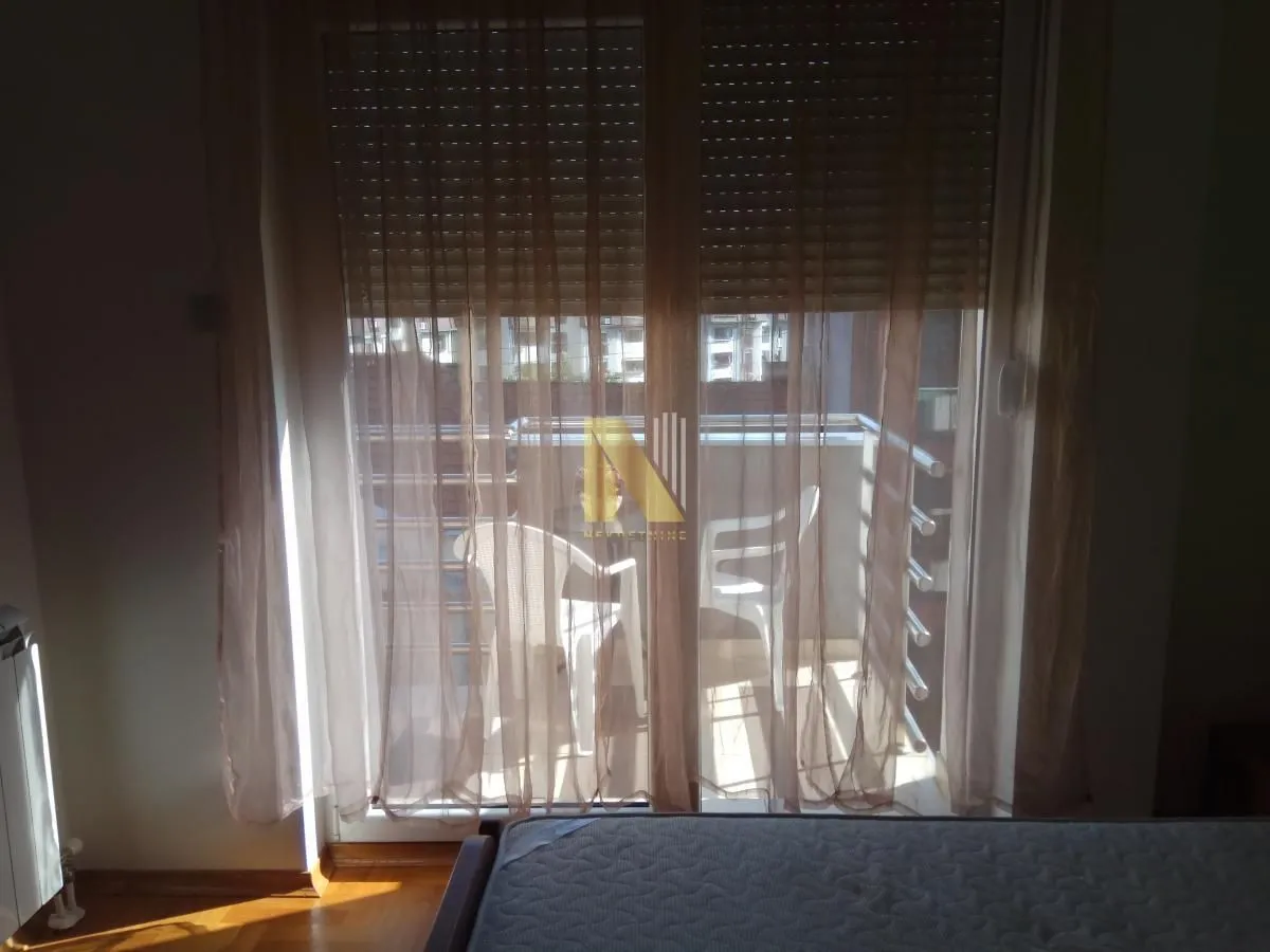 Izdavanje, jednosoban stan, 46m², Centar, Novi Sad