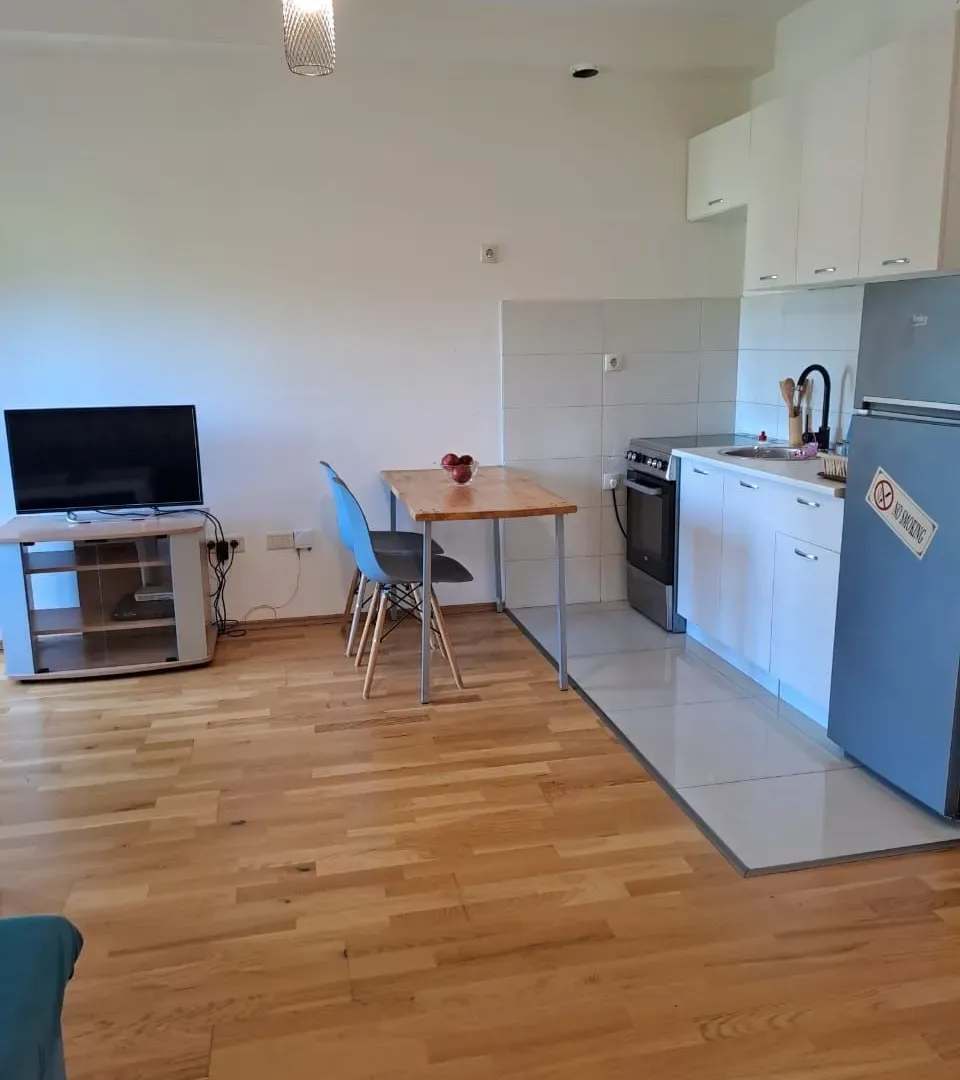 Izdavanje, kuća, 25m², Zabjelo, Podgorica